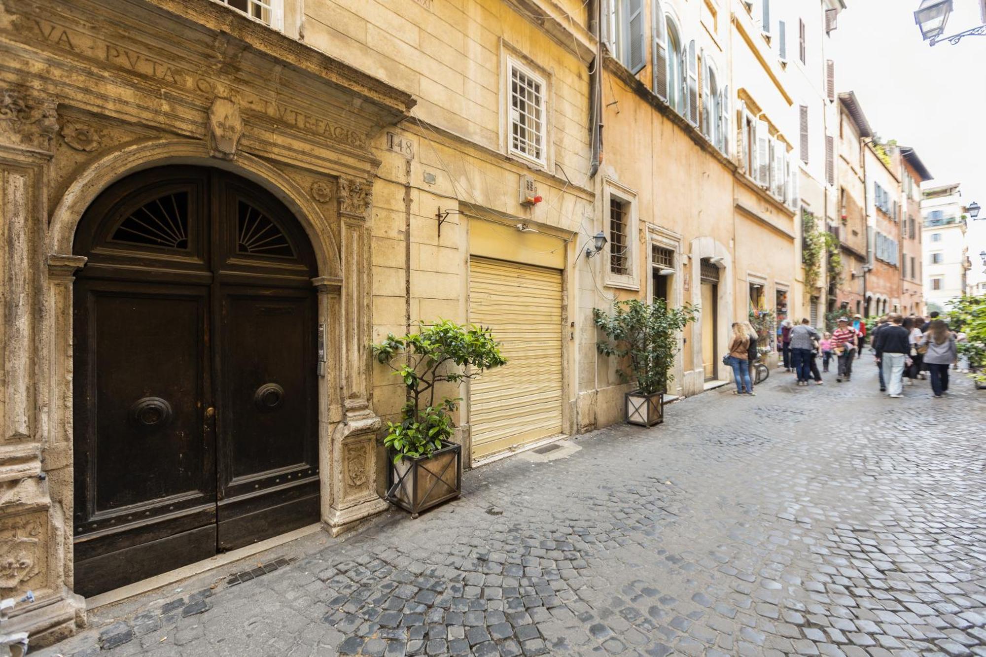 Palazzo De Mochis By In Appartamento *