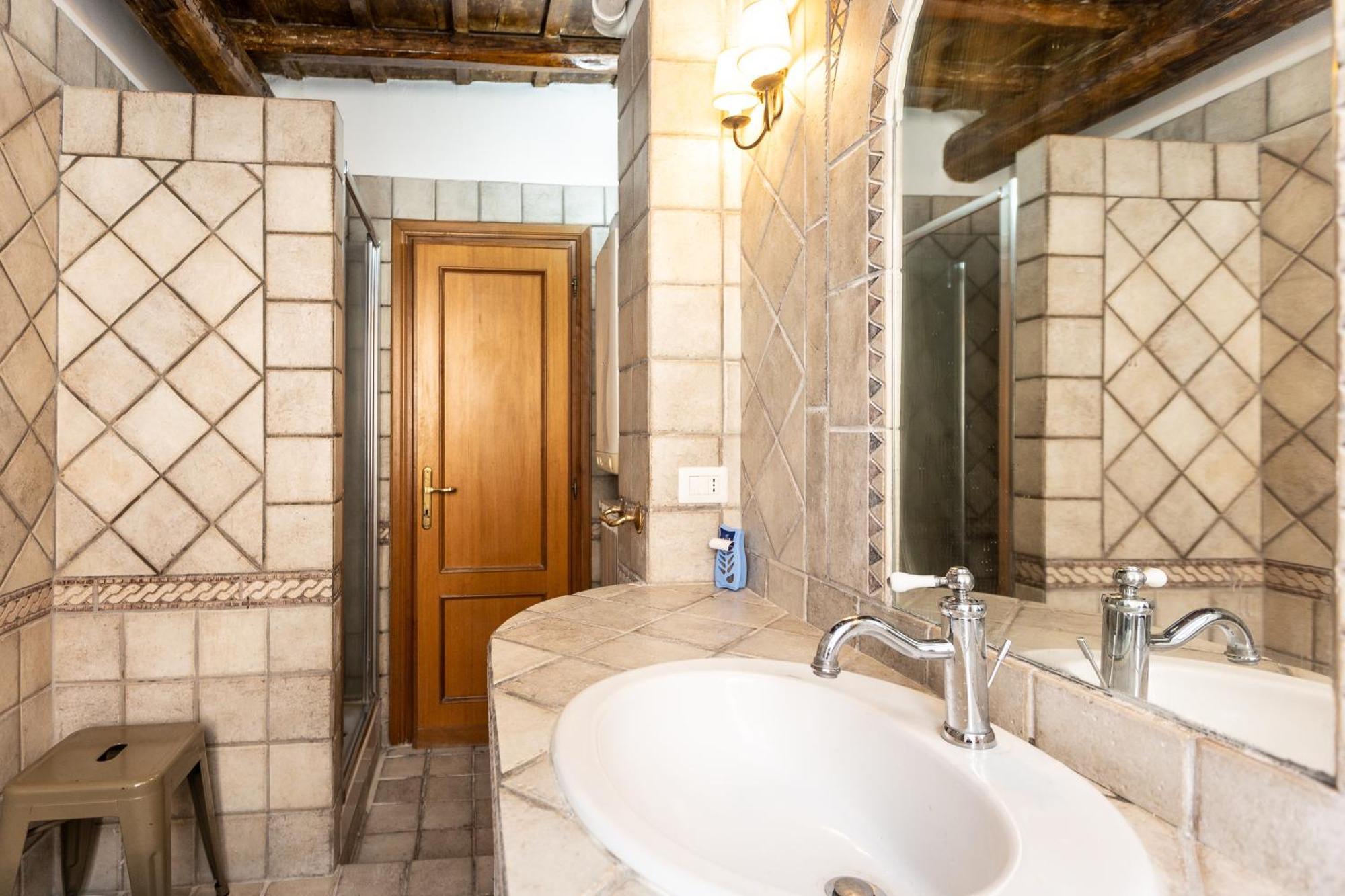 Appartamento Palazzo De Mochis By In *